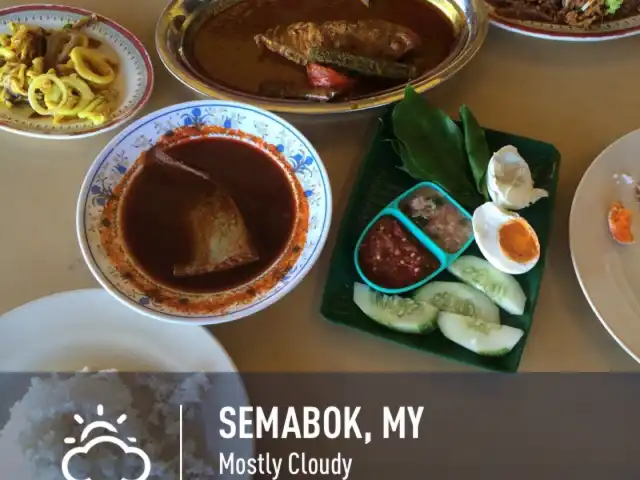 Restoran Kari Kepala Ikan Haji Isenin @ Semabok, Melaka Food Photo 16