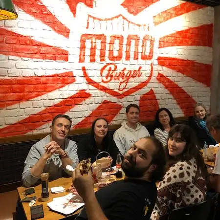 Mono Burger'nin yemek ve ambiyans fotoğrafları 19