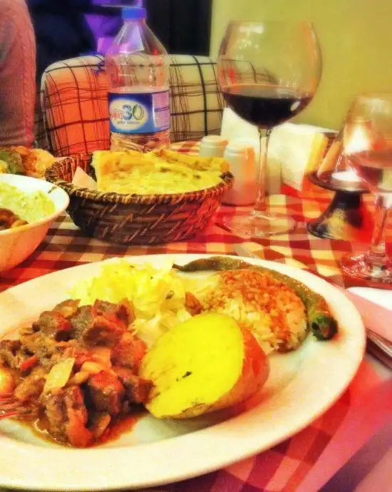 Adora Restaurant & Cafe'nin yemek ve ambiyans fotoğrafları 44