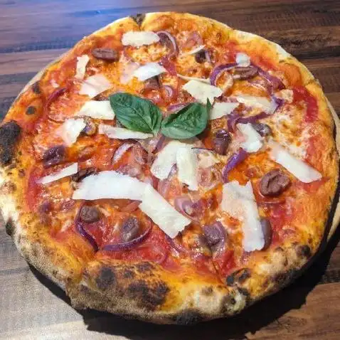 Gambar Makanan Pizza Krust, Senopati 10