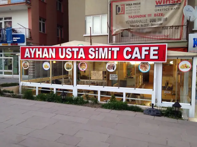 Ayhan Usta Simit & Cafe'nin yemek ve ambiyans fotoğrafları 3
