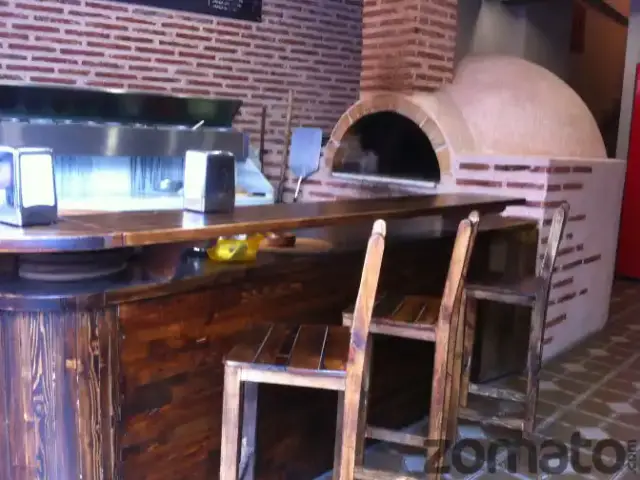 Fornello Pizza'nin yemek ve ambiyans fotoğrafları 2