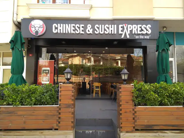 Chinese & Sushi Express'nin yemek ve ambiyans fotoğrafları 11