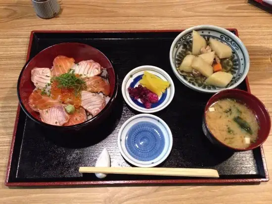 Gambar Makanan Yukashi Japanese Restaurant 8