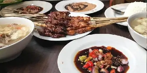 Sate & Sop Kambing 48 Kemendibud Cak Agusty