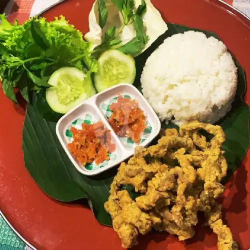 Gambar Makanan Nasi Kuning Mak Na, Jl Sriti No 7 Batu 8