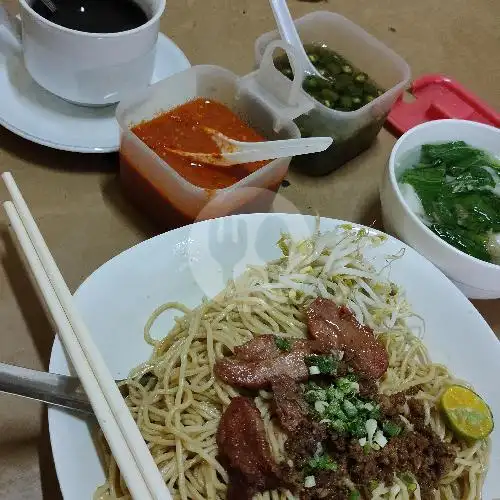 Gambar Makanan Bakmie Fuklai, Lingkaran 3