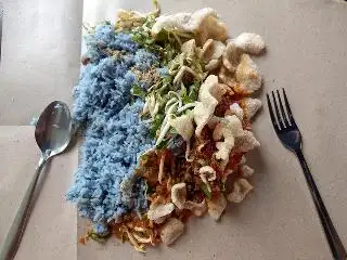 PuyukBesar Nasi Kerabu