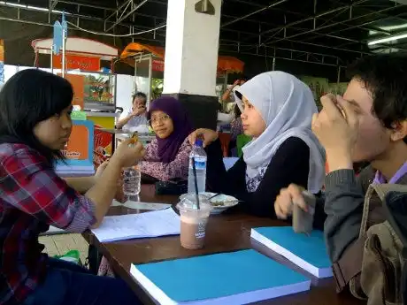 Gambar Makanan Stovit Cafeteria 16