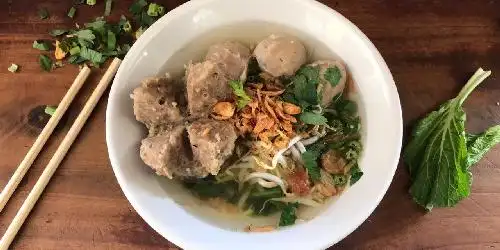 Pondok Bakso Mas Pardi, Honoris Raya