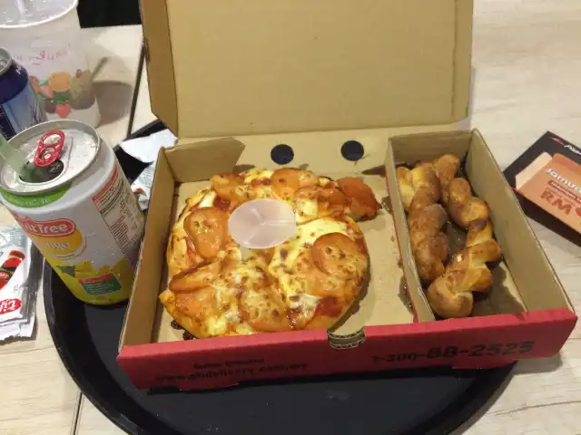 Pizza Hut Food Photo 8