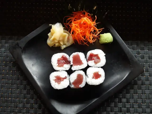 Gambar Makanan Tirai Bambu Japanese Dining & Sushi Bar 2