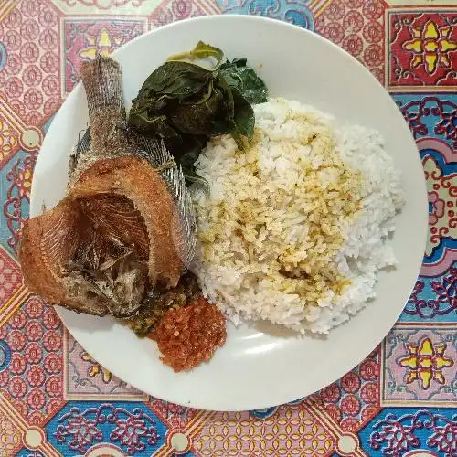 Gambar Makanan Warung Nasi Padang, Merdeka 18