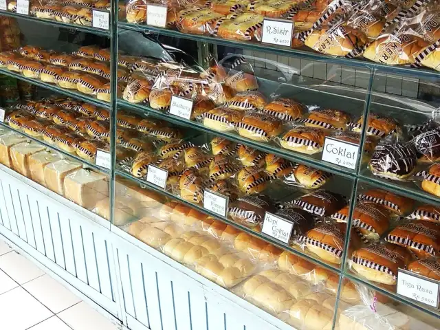 Gambar Makanan One Bakery 6