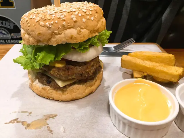 Big Brat Burger Food Photo 14