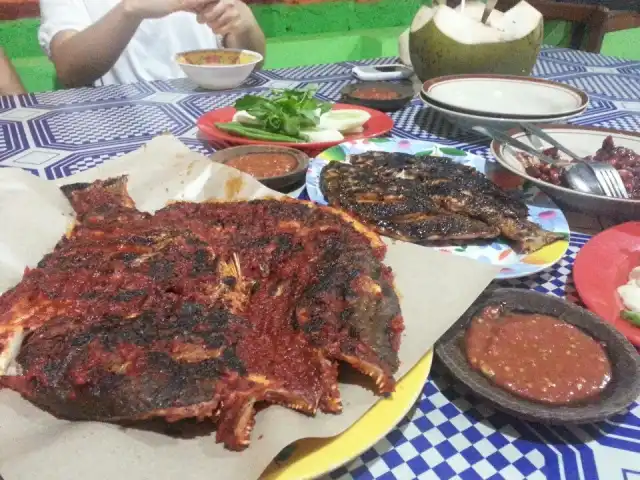 Gambar Makanan Warung Ikan Bakar Pantai Blimbingsari 15