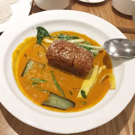Kuya J’s Restaurant