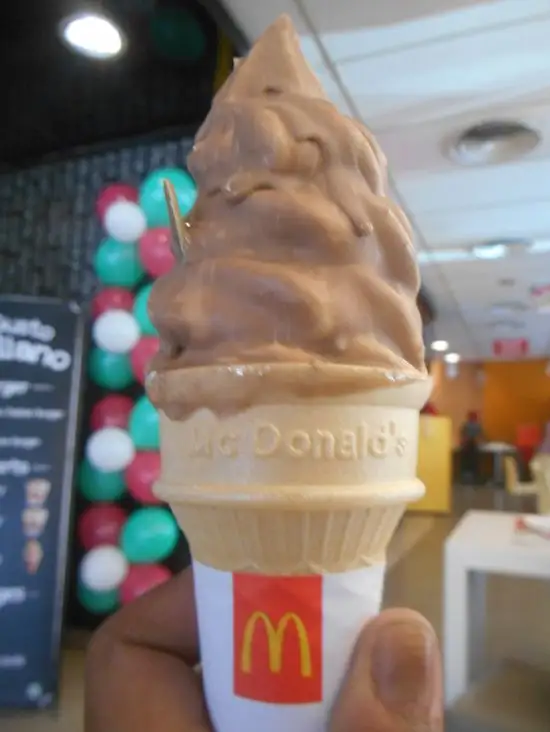 Gambar Makanan McDonald's Mulyosari 2