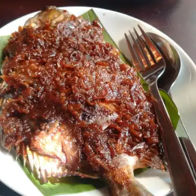 Rumah Makan Sulawesi