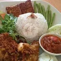 Gambar Makanan Warung Soto dan Sop Albarokah, Medan Petisah 11