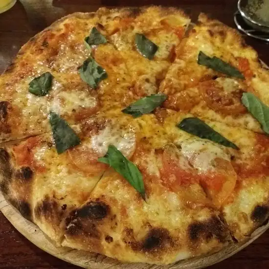 Gambar Makanan Capri Pizzeria 4