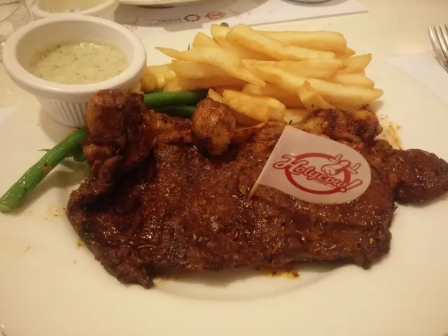 Gambar Makanan Holycow!STEAKHOUSEbyChefAfit 3