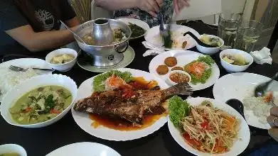 Signature Thai food and noodle Food Photo 13