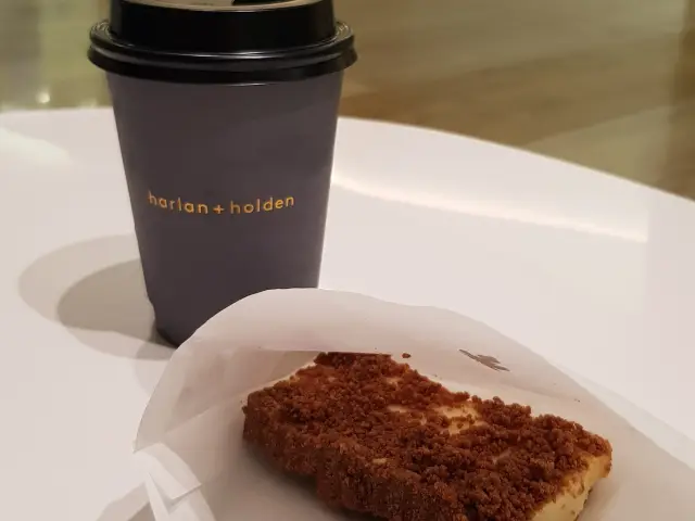 Gambar Makanan Harlan + Holden Because Coffee 9