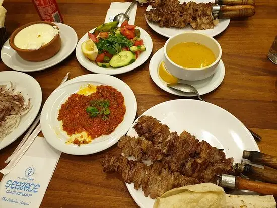 Şehzade Cağ Kebap'nin yemek ve ambiyans fotoğrafları 17