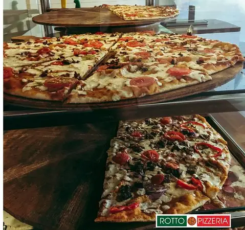 Rotto Pizzera'nin yemek ve ambiyans fotoğrafları 49