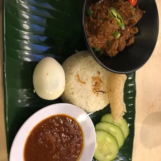 Warisan Nasi Kukus Ayam Goreng Berempah Food Photo 1