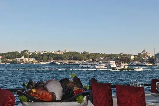Istanbul Balik Restaurant'nin yemek ve ambiyans fotoğrafları 1