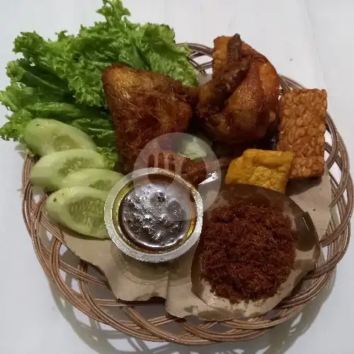 Gambar Makanan Ayam Goreng Kiwir Sp Sambal Rempah 1