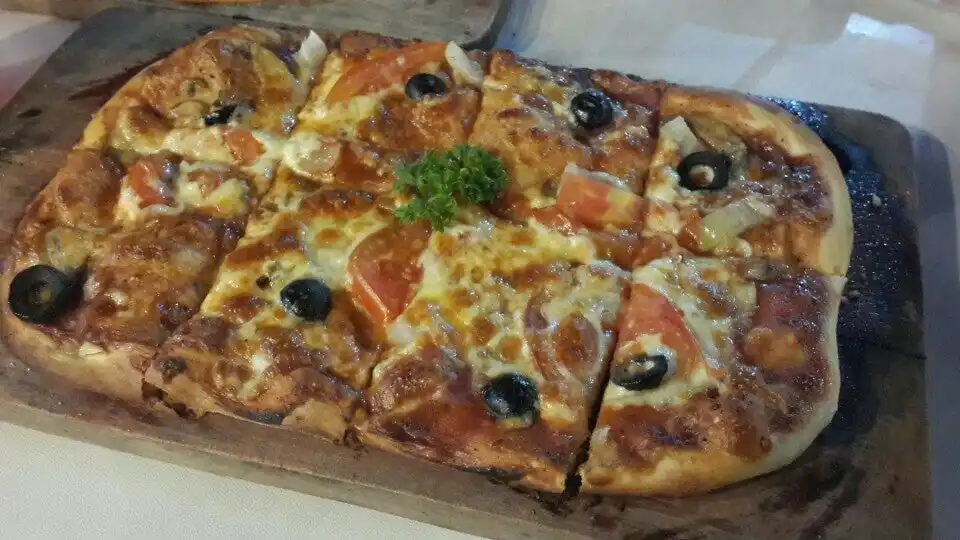 Le Ezmod  Pizzeria & Pasta