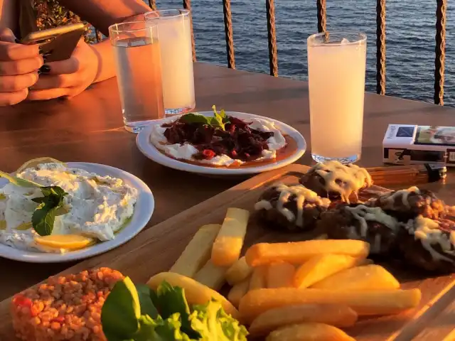 Akropol Restaurant'nin yemek ve ambiyans fotoğrafları 19