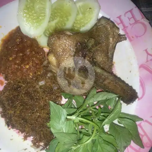 Gambar Makanan Nasi Bebek Sederhana Cah Gondrong, Apron 5