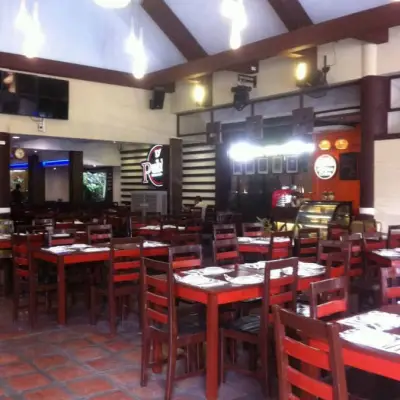 D' Publiq Restaurant and Bar
