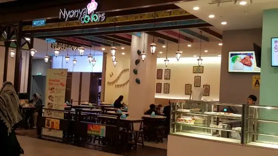 Nyonya Colors First World Plaza Food Photo 2