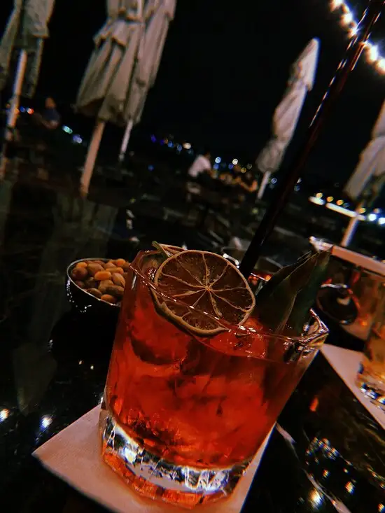 Ouzo Roof Restaurant'nin yemek ve ambiyans fotoğrafları 38