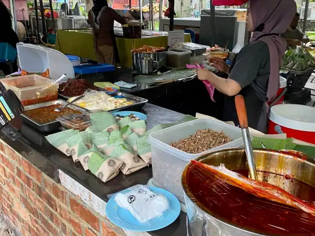 Nasi Lemak Mek Sambal Warisan Food Photo 7