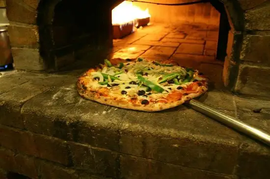 Michelangelo's Pizzeria Food Photo 1