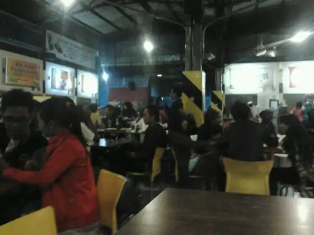 Gambar Makanan Allure Square Foodcourt 6