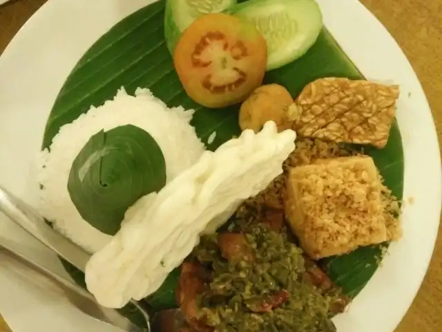 Gambar Makanan Rijsttafel Resto 15