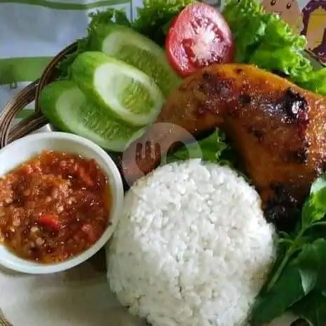 Gambar Makanan Ayam Bakar Madu Kalasan Mbak Dita & Pecel Pincuk Ayam GOreng Lalapan 10