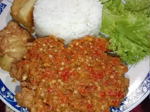 Ayam Geprek Nay, PS Ibu Erna