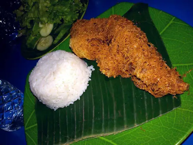 Gambar Makanan Bebek Kremes Bu Uju 9