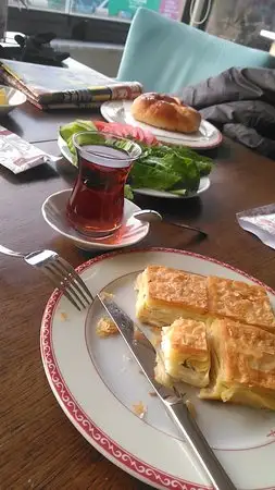 Faruk Güllüoğlu Sirkeci'nin yemek ve ambiyans fotoğrafları 1