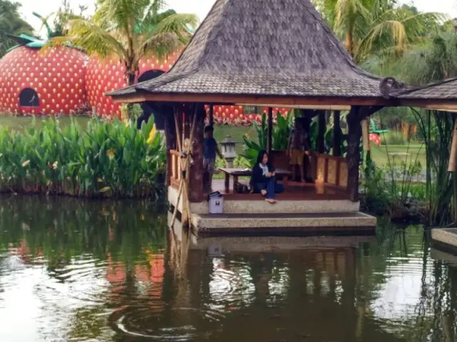 Gambar Makanan Nasi Liwet Pak Asep Strawberry 3 9