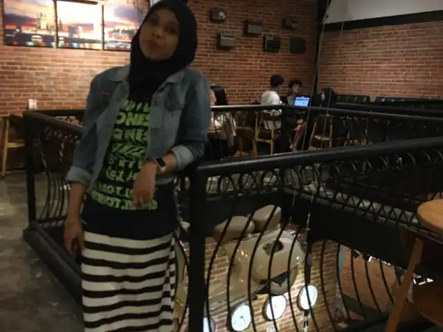 Gambar Makanan Cafe Brick Gallery And Lounge 9