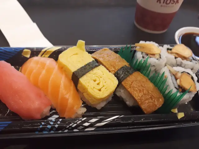 Gambar Makanan Sushi Kiosk 4